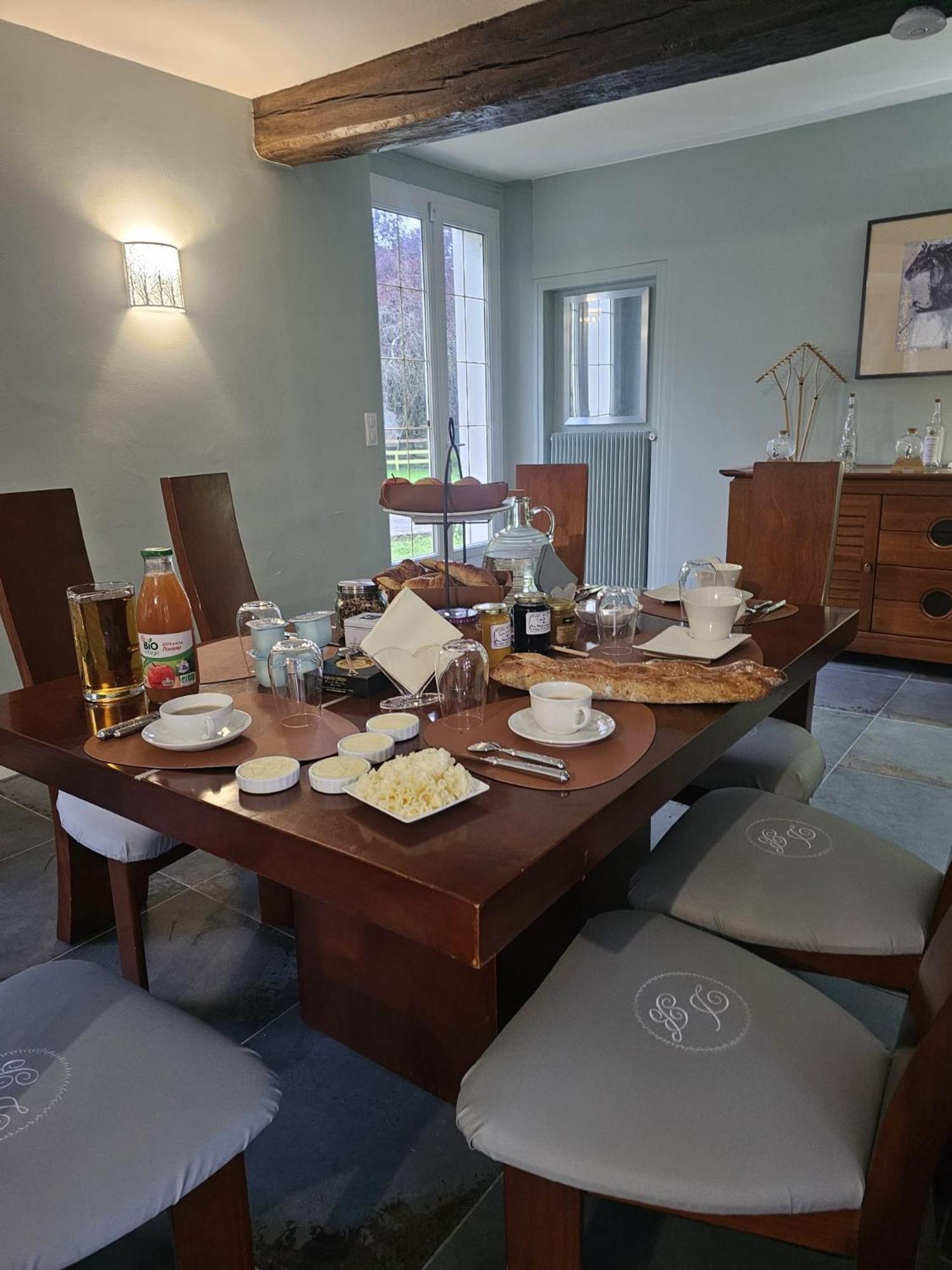 Domaine Des Bruns Bed and Breakfast Châtillon-Coligny Εξωτερικό φωτογραφία